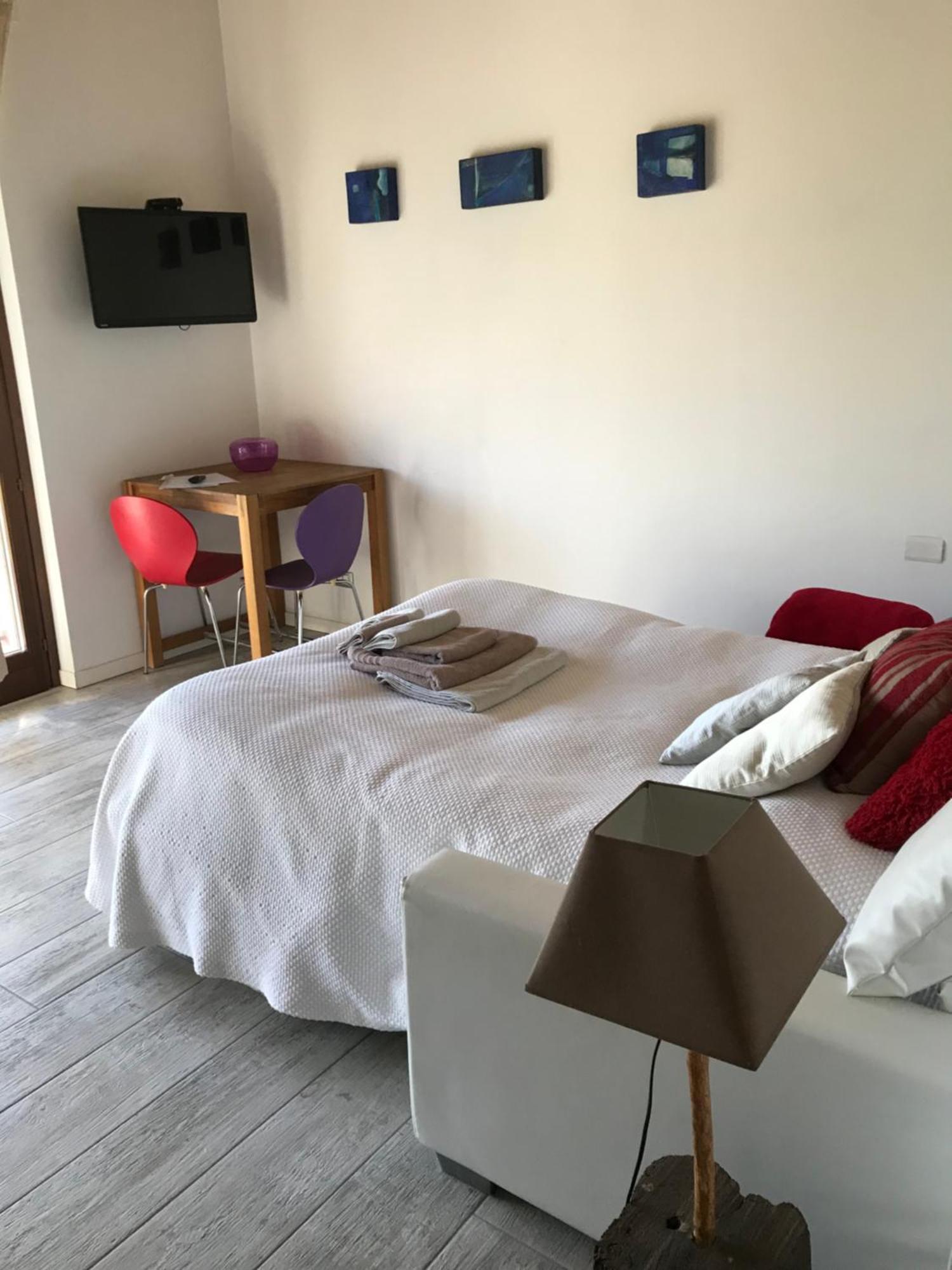B&B Rooms Монкалво Екстериор снимка